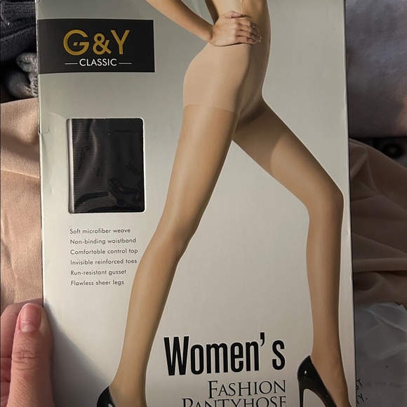 3 pairs NWT sheer tights - size medium - Picture 6 of 6